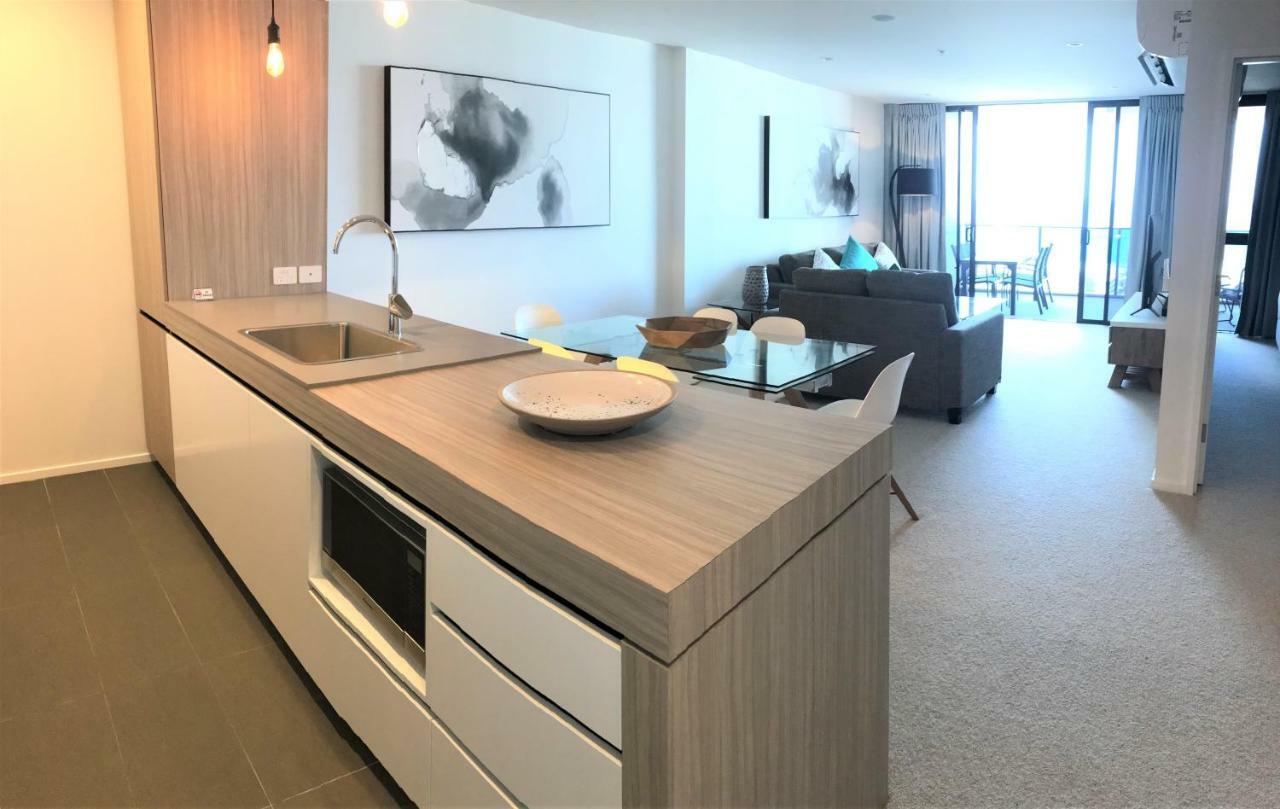 Qube Broadbeach Ocean View Apartments Gold Coast Ngoại thất bức ảnh