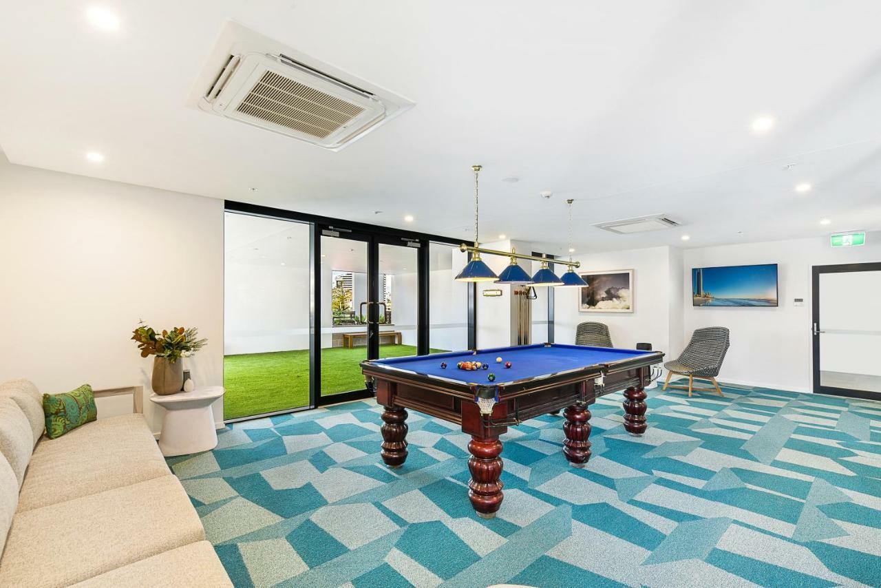 Qube Broadbeach Ocean View Apartments Gold Coast Ngoại thất bức ảnh