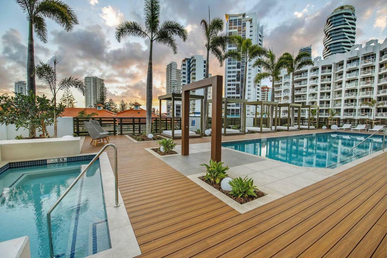 Qube Broadbeach Ocean View Apartments Gold Coast Ngoại thất bức ảnh