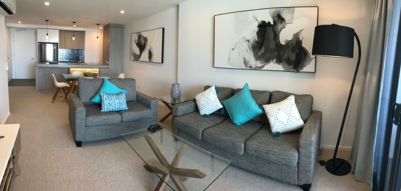 Qube Broadbeach Ocean View Apartments Gold Coast Ngoại thất bức ảnh