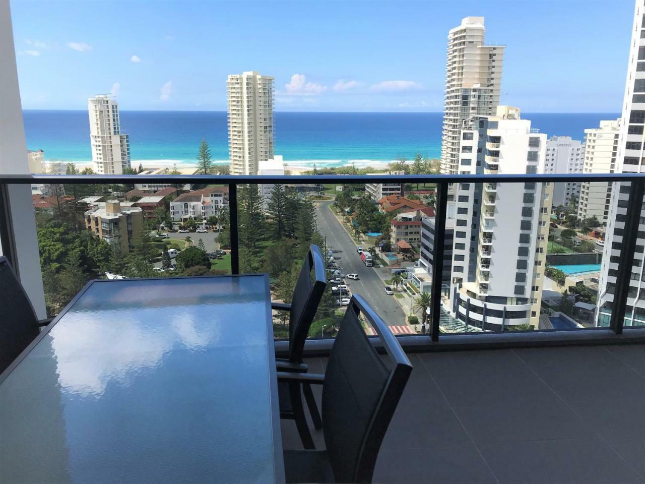 Qube Broadbeach Ocean View Apartments Gold Coast Ngoại thất bức ảnh