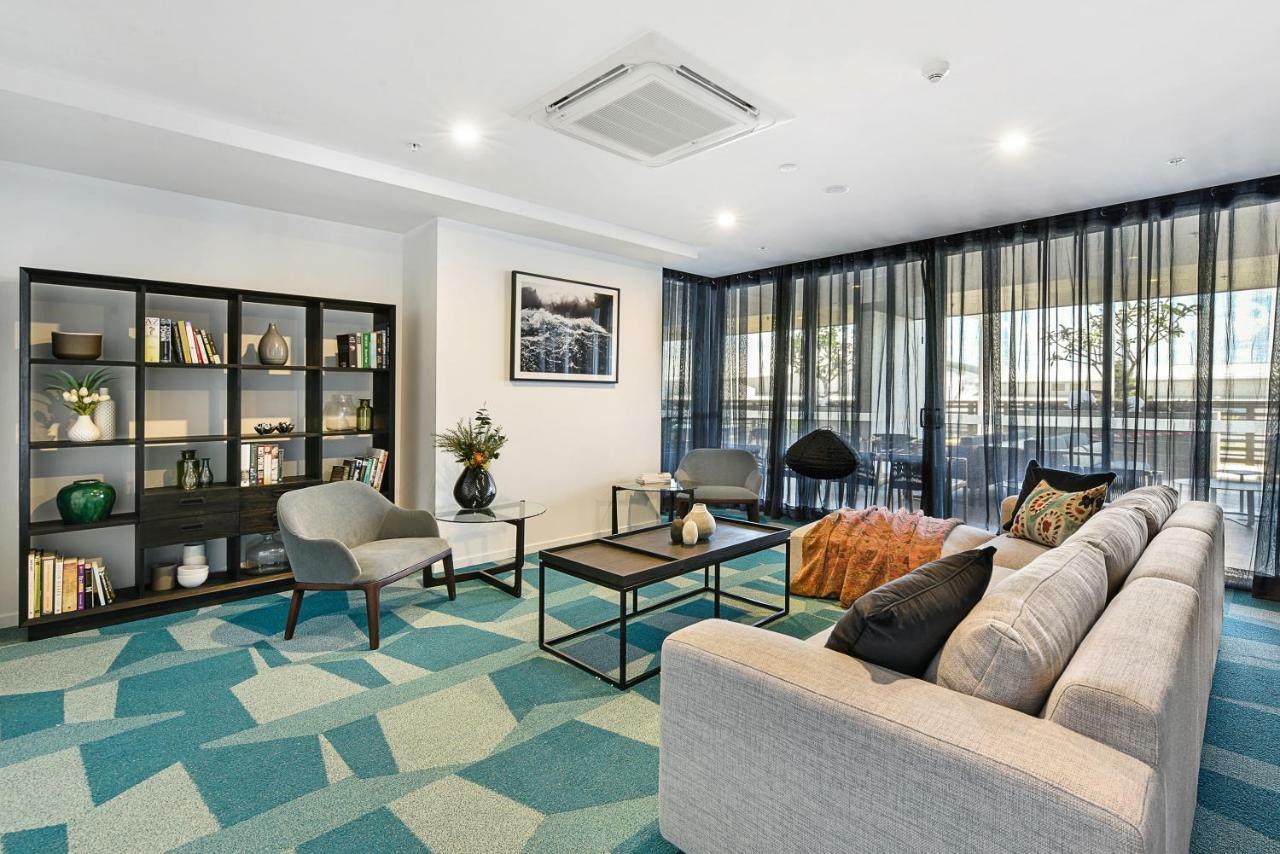 Qube Broadbeach Ocean View Apartments Gold Coast Ngoại thất bức ảnh