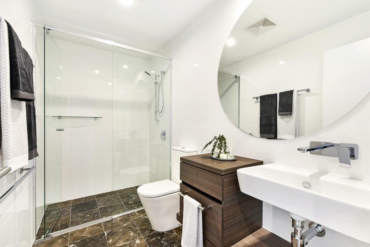 Qube Broadbeach Ocean View Apartments Gold Coast Ngoại thất bức ảnh